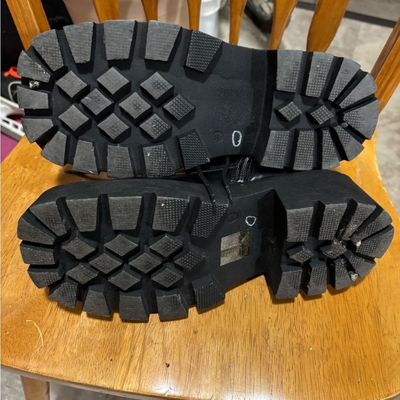 HIP1 Truffle Collection Side Zip Boots - Picture 5 of 7